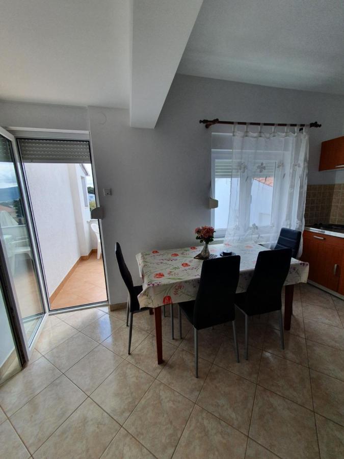 Apartments & Rooms Krk Krk Town Exterior foto