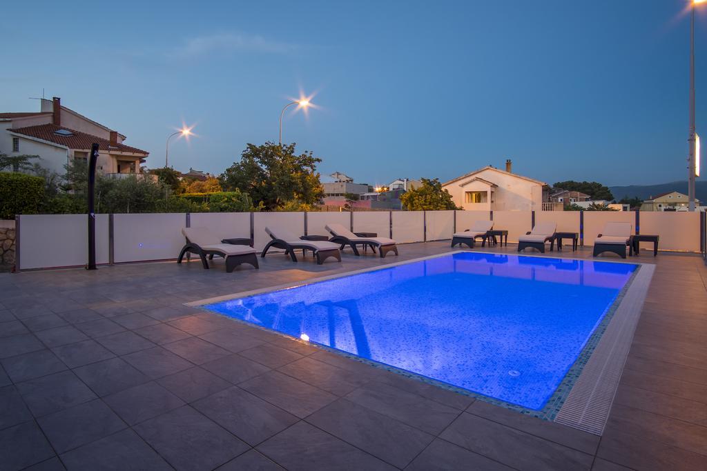 Apartments & Rooms Krk Krk Town Exterior foto